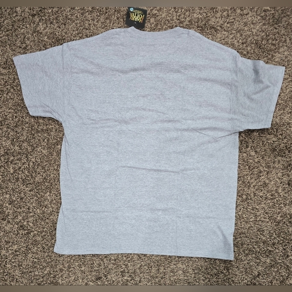 Harry Potter And The Cursed Child Gryphindor T-shirt NWT Size XL - Picture 5 of 5